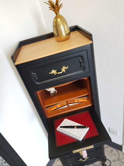 secretaire_dame__13_.jpg, fév. 2022 secretaire_dame__13_.jpg